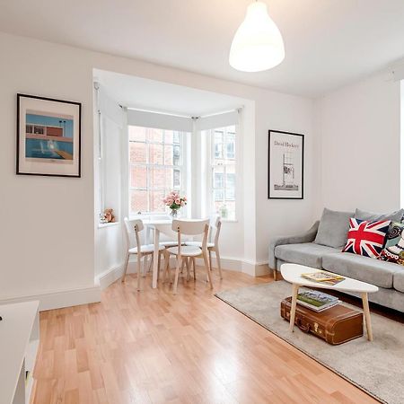 Modern One Bedroom Victoria Apartment لندن المظهر الخارجي الصورة